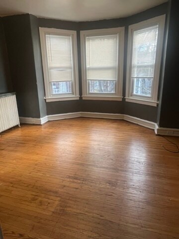 Sala de estar (foto 1) - 5430 N Fairhill St