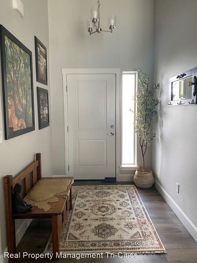 Foto del edificio - 4 br, 2 bath House - 7025 Collins Rd