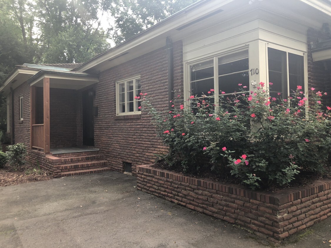 710 Bromley Rd, Charlotte, NC 28207 House Rental in Charlotte, NC