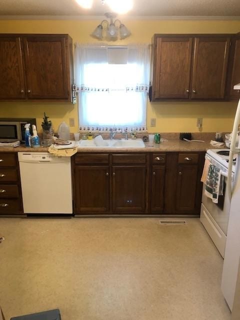 Building Photo - 1300 Larchmont Pl Unit 811