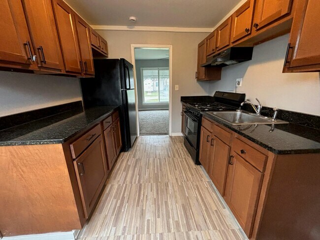 Foto del edificio - 8065 Prospect Ave
