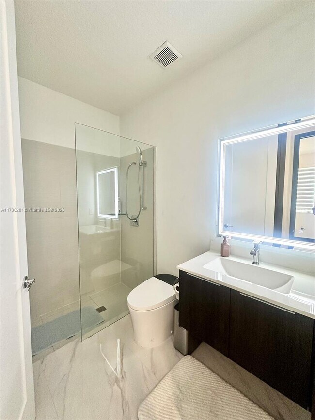 Foto del edificio - 10414 NW 67th St