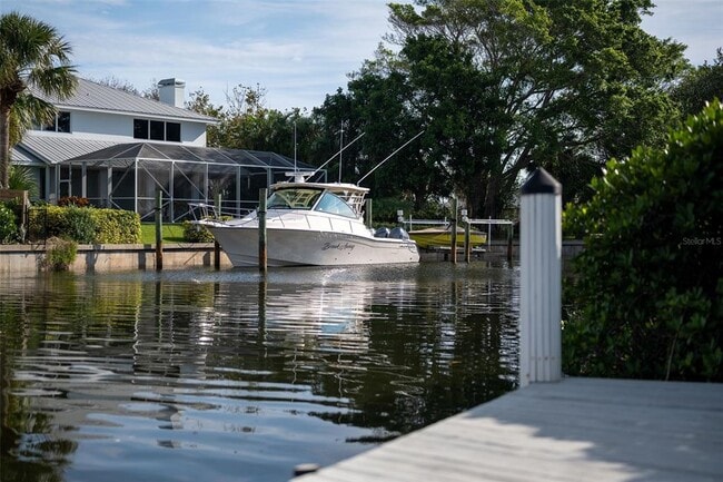 Building Photo - 5 Cache Cay Dr