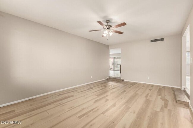 Foto del edificio - 4731 W Shaw Butte Dr