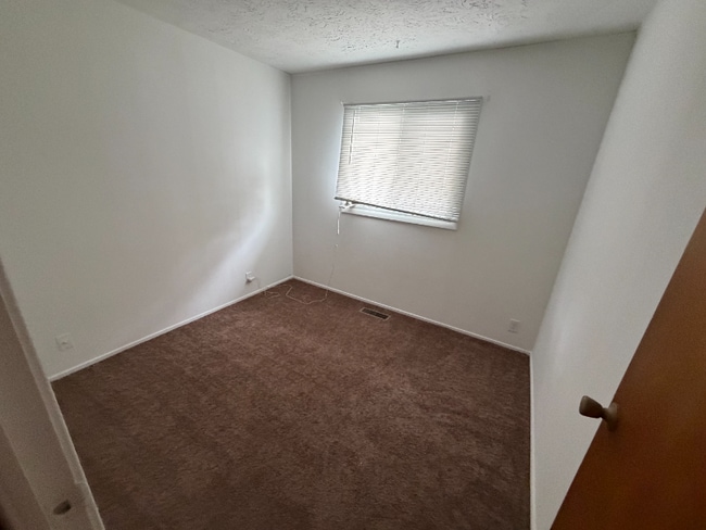 Building Photo - 19 Eastridge Dr