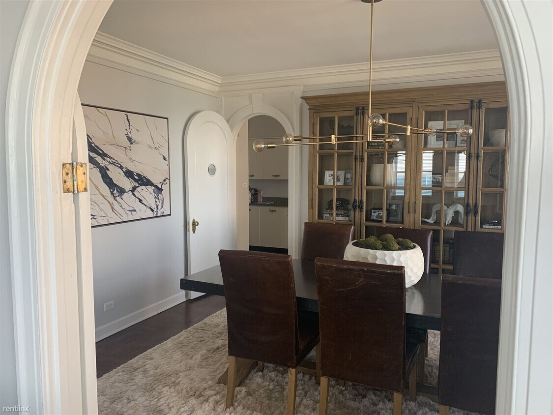 Foto principal - 3270 N Lake Shore Dr