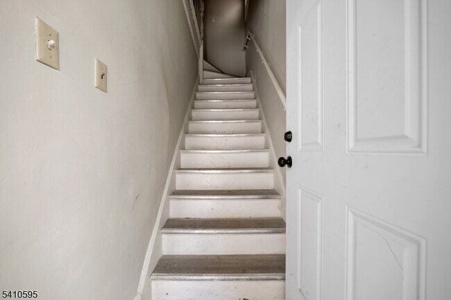 Foto del edificio - 335 Boulevard