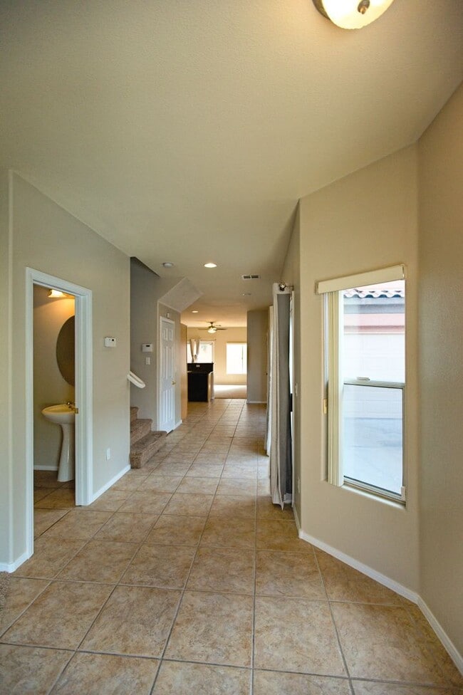 Foto del edificio - Southern Highlands Gated Community