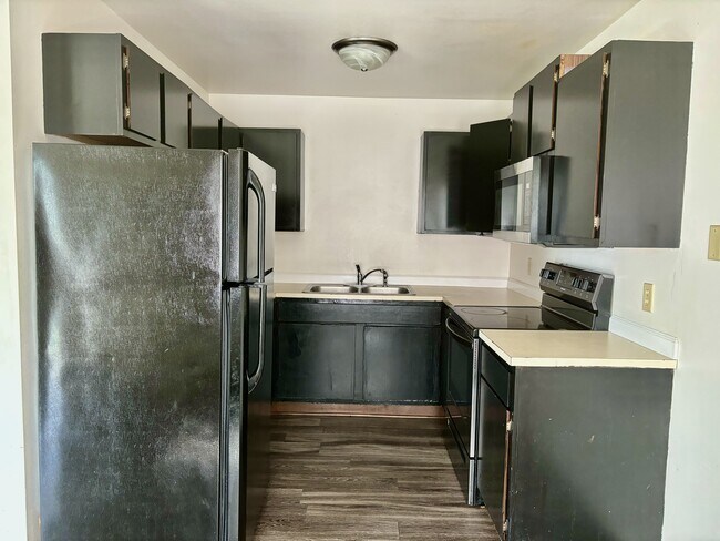 Foto del edificio - 1153 Country Ln