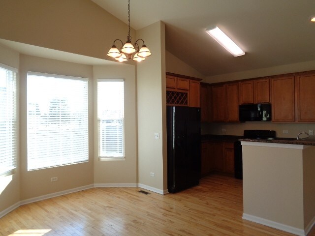 Building Photo - 1400 Bridgehampton Dr