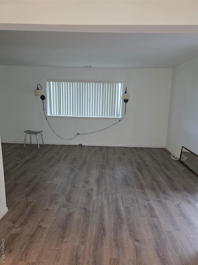 Building Photo - 294 Feller Dr