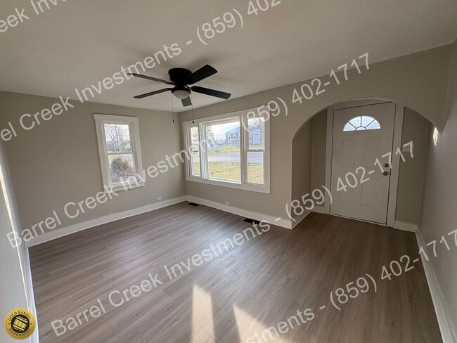 Building Photo - 2-Bed 1-Bath House + Garage