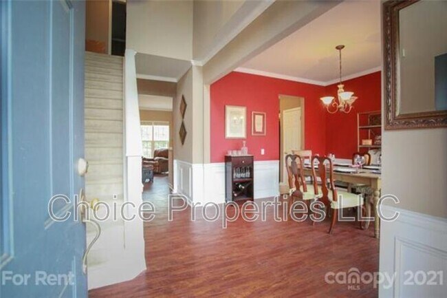 Foto del edificio - 9148 Hillston Ridge Rd