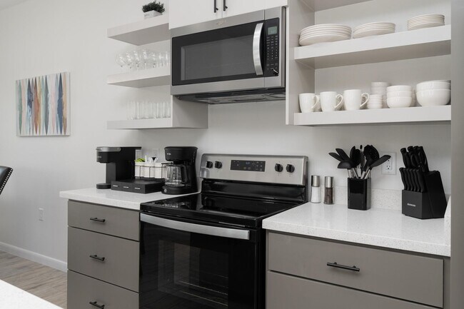 Foto del edificio - FOR LEASE - MODERN COMFORT MEETS PRIME LOC...