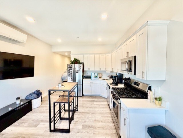 Building Photo - 5 Fremont St