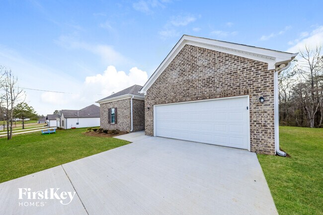 Foto del edificio - 267 Lakewood Ln
