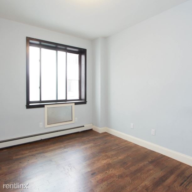 Building Photo - 682 bushwick Ave