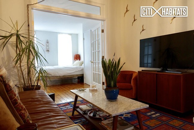 Foto del edificio - 185 Powers St