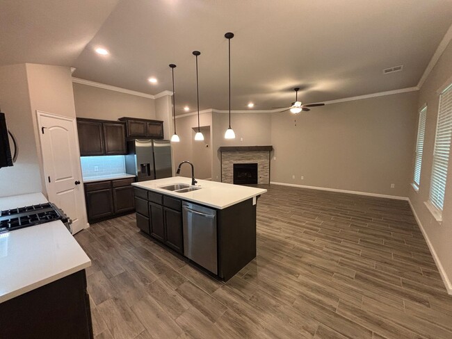Building Photo - Wonderful 3 Bed 2 Bath Home in Norman