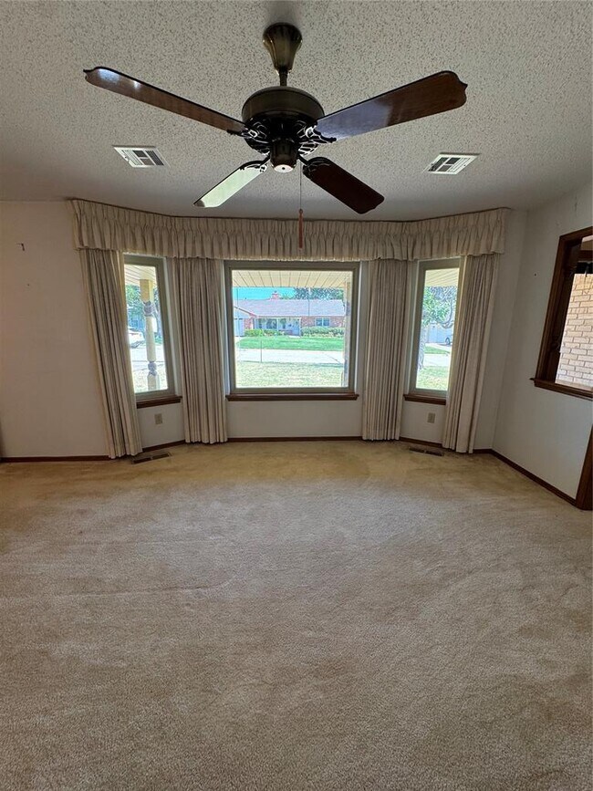Foto del edificio - 4812 NW 70th St