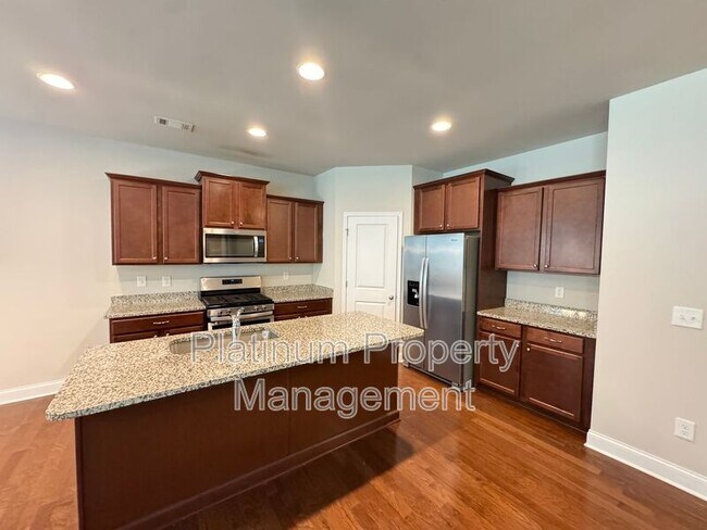 Building Photo - 5473 Cascade Ridge SW