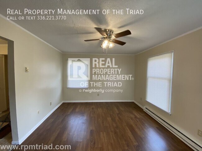 Building Photo - Updated 2BR/1BA Home in Winston Salem!