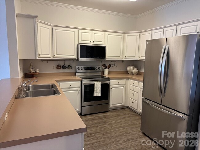 Building Photo - 1410 4th St Dr NW