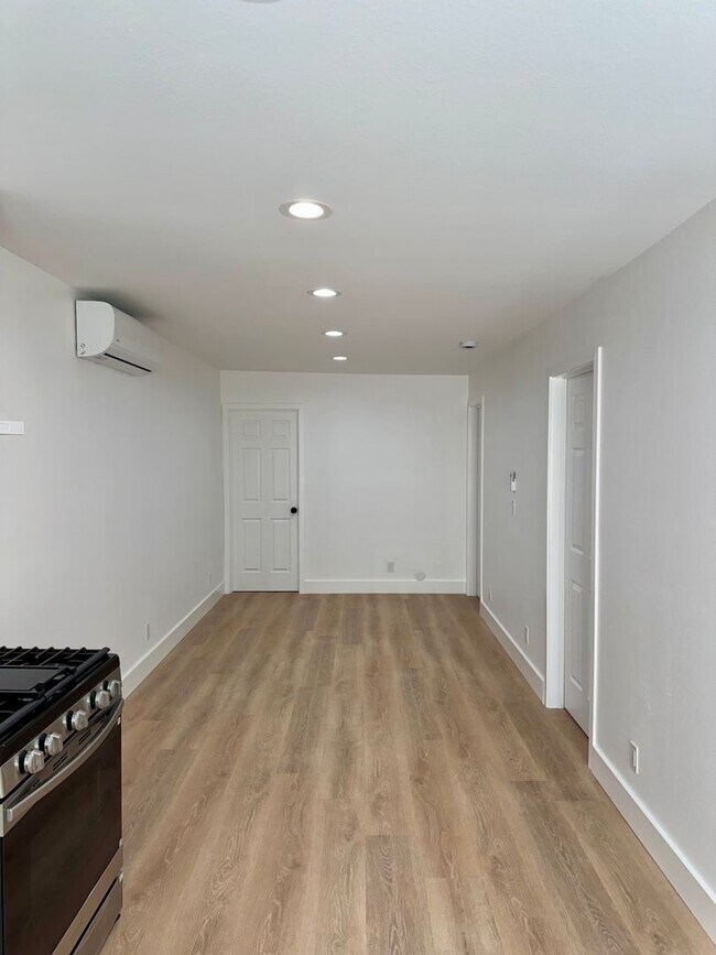 Foto del edificio - 3832 Howard Ave
