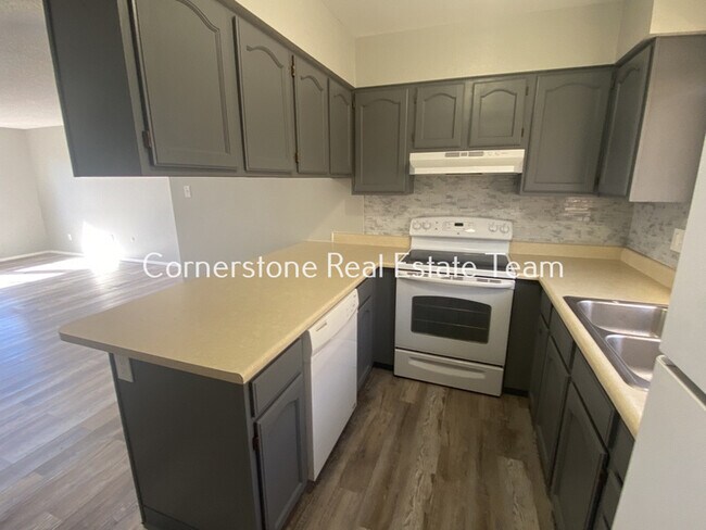 Foto del edificio - 2627 E Uintah St