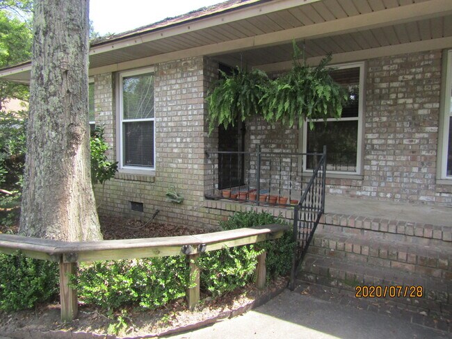 Building Photo - 919 Harbor View Rd