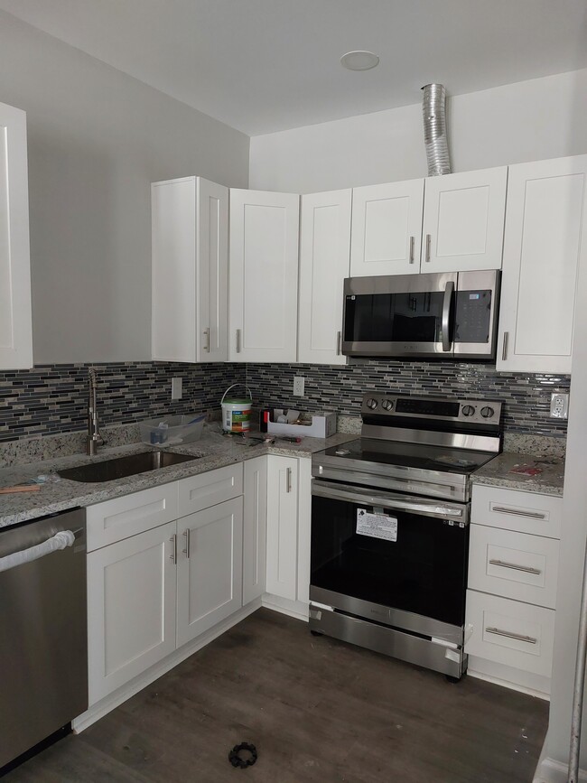 Kitchen 1 - 446 N Loudoun St