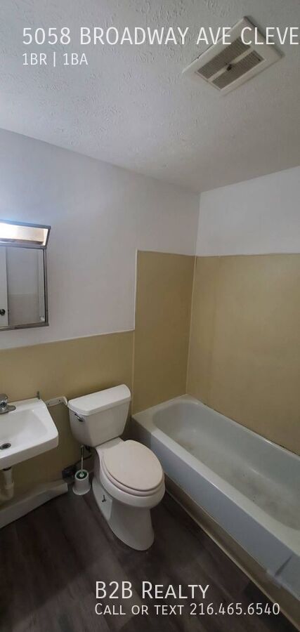 Foto del edificio - 5058 Broadway Ave