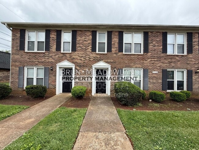 Foto del edificio - 9116 Parktop Ln NW