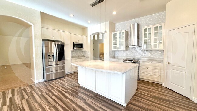 Foto del edificio - 6320 S Black Hills Way