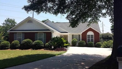Building Photo - 114 Mayfair Cir