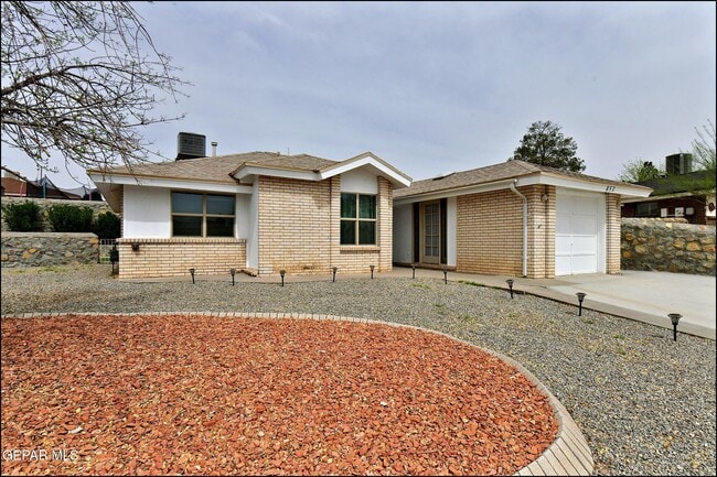 Building Photo - 853 Nita Fay Dr