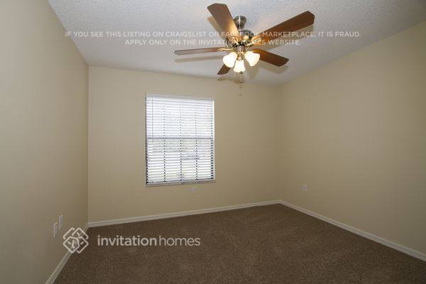 Building Photo - 3111 Hallow Dr