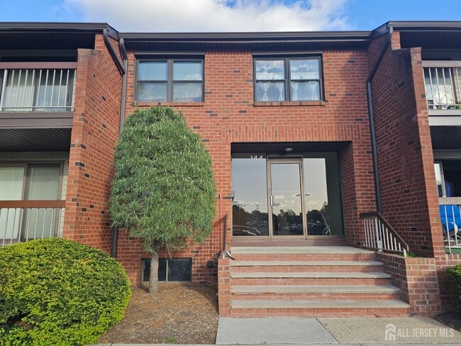 Building Photo - 144 Beverly Hl Ter