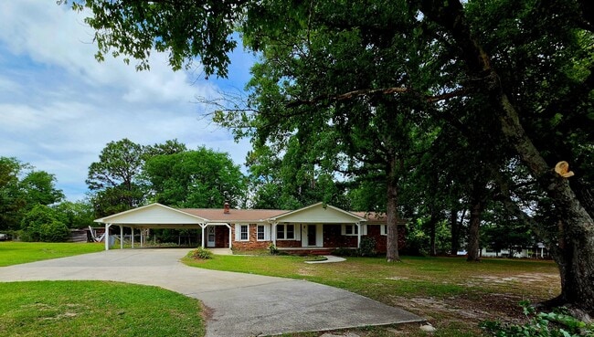Foto del edificio - 1227 Pond Dr