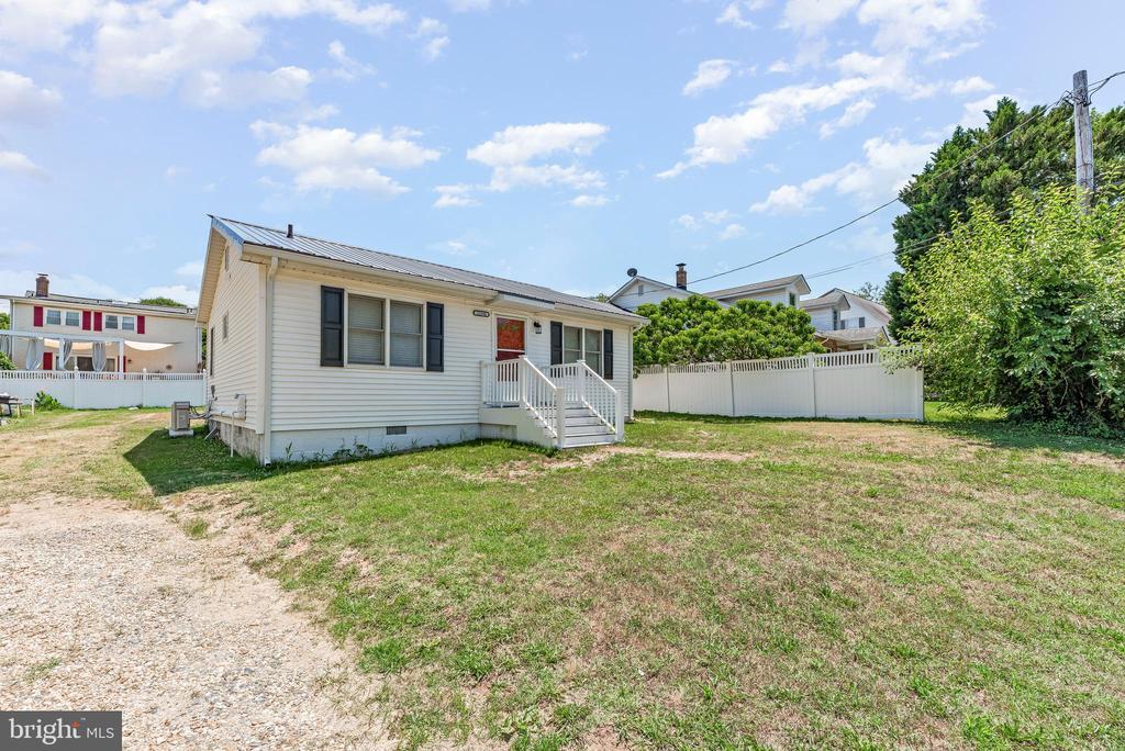 Foto principal - 22890 Duke St