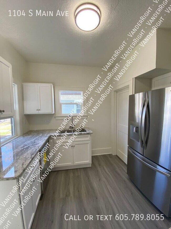 Foto del edificio - Charming 3 Bedroom House With Office & Fen...