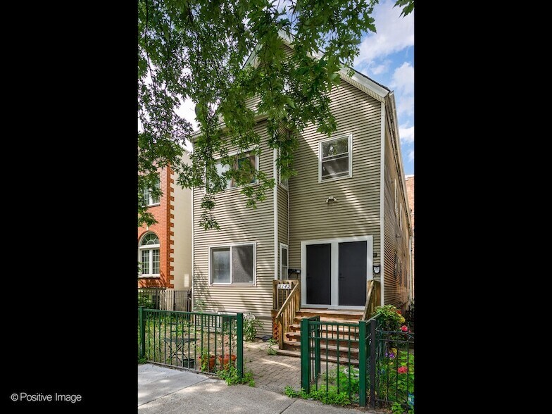 Foto principal - 2142 N Maplewood Ave