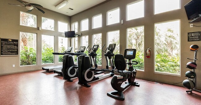 Building Photo - Old Farm Apartment Homes