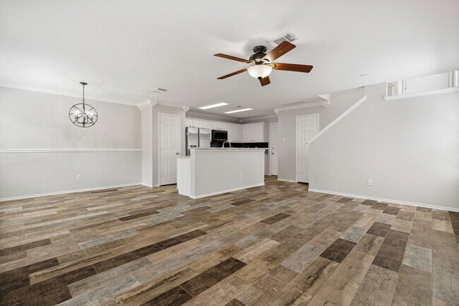 Building Photo - 62 Marble Rock Pl