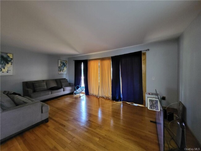 Foto del edificio - 6 Inwood Rd