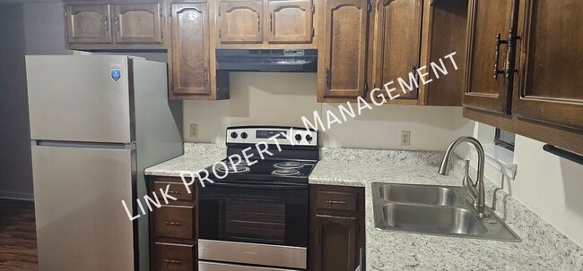 Building Photo - 5101 N Moore Ln