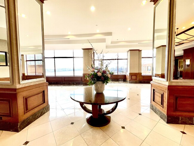 Foto del edificio - 100 Old Palisade Rd