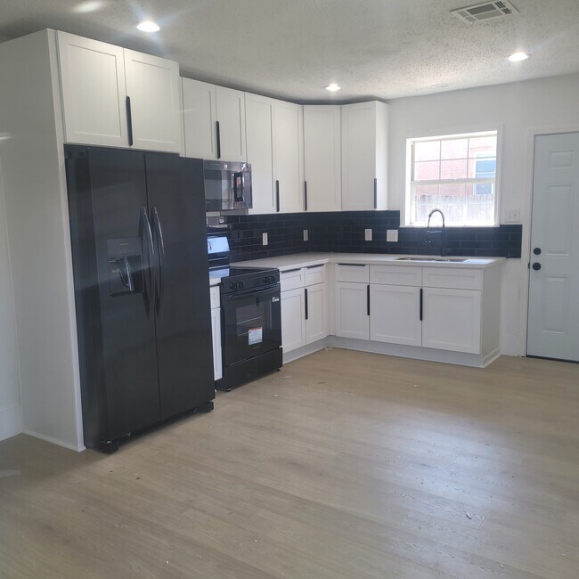 Foto del edificio - 8830 Stroelitz St