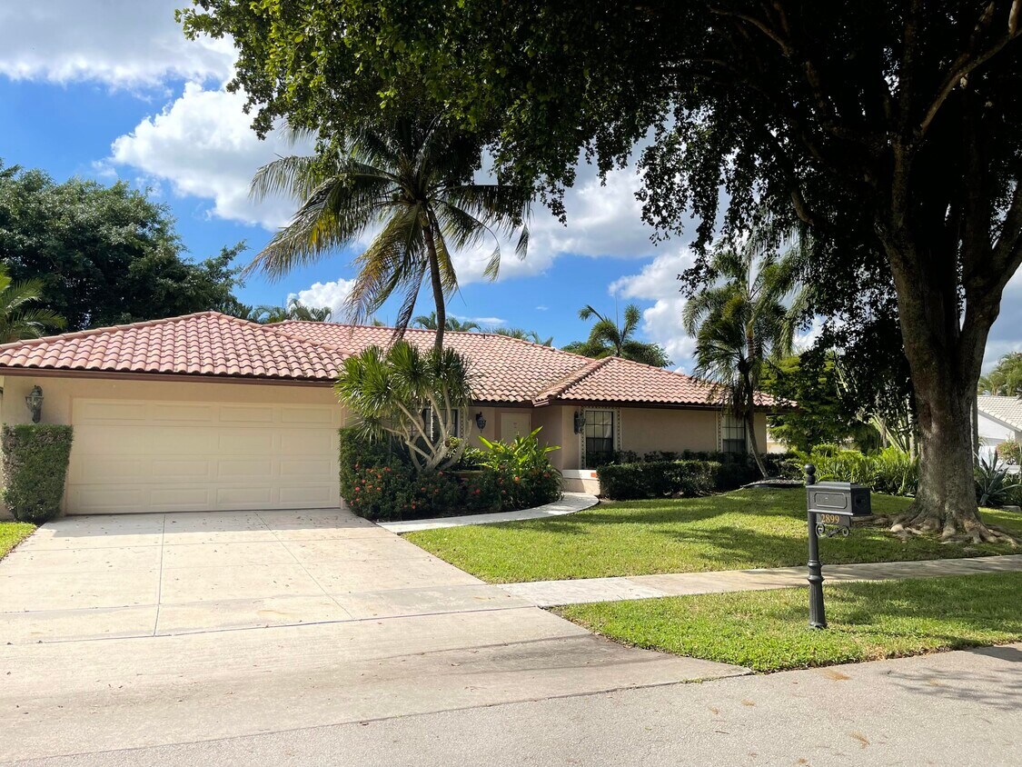 2899 NW 26th Ave, Boca Raton, FL 33434 House for Rent in Boca Raton