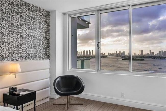 Foto del edificio - 1100 West Ave